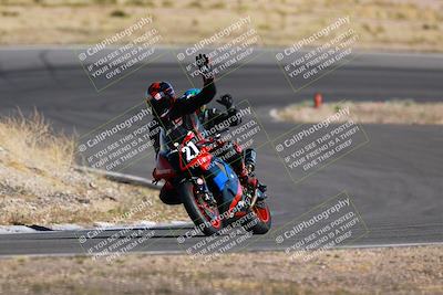 media/Apr-19-2025-AHRMA (Sat) [[3d98ca3309]]/Race/Group 8/Turn 4/